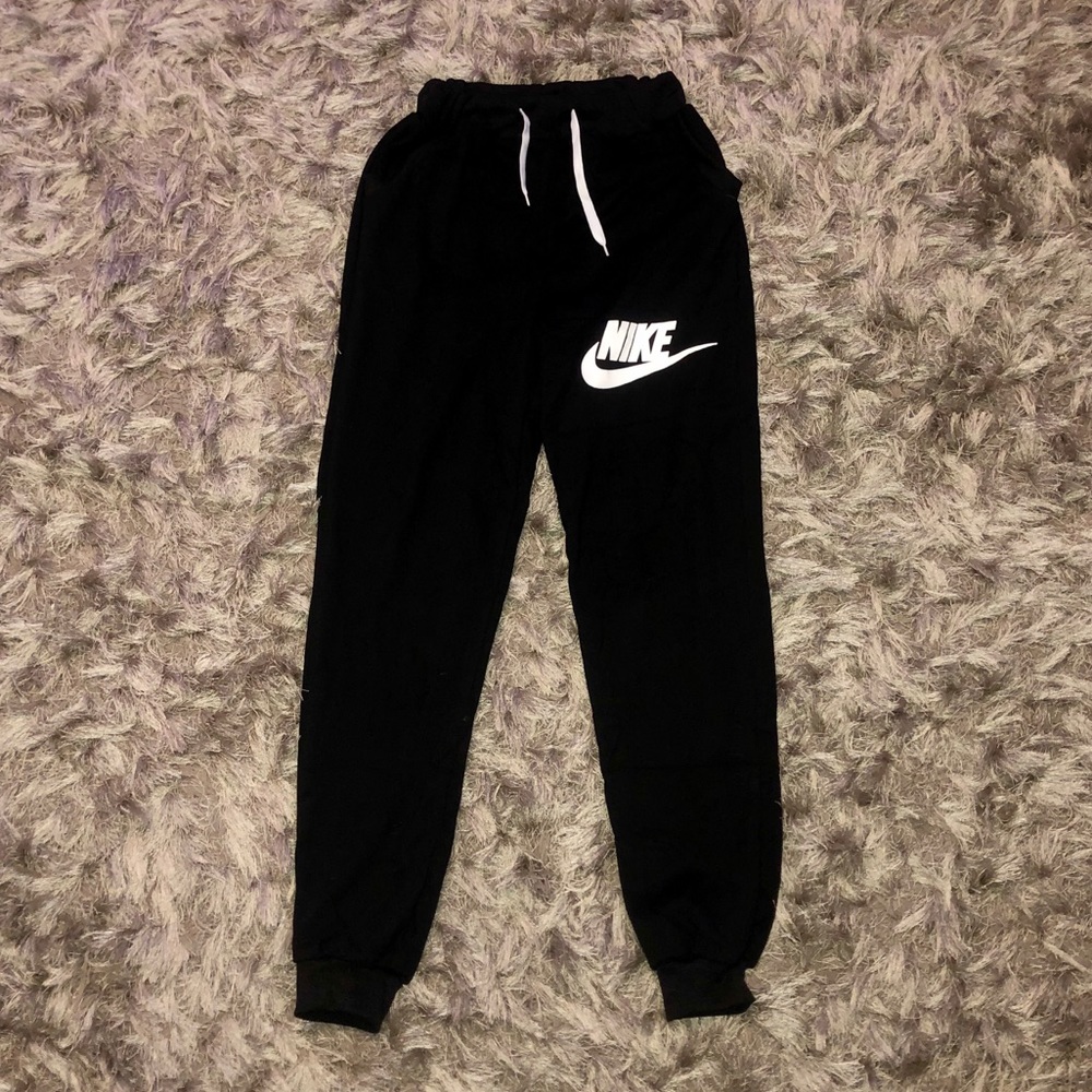 NEW Nike Joggers